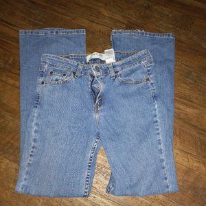 519 Low Flare Jeans
